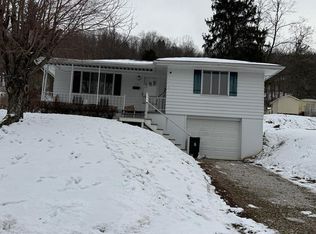 330 N 7th Ave, Paden City, WV 26159