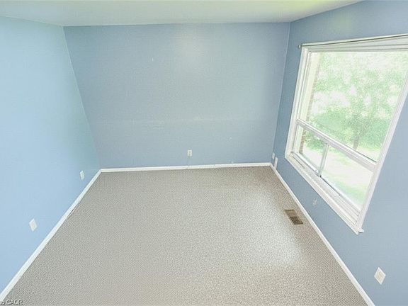 5th image of 7381 Airport Rd E