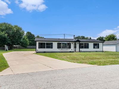 30894 Oak Springs Dr, Granger, IN, 46530