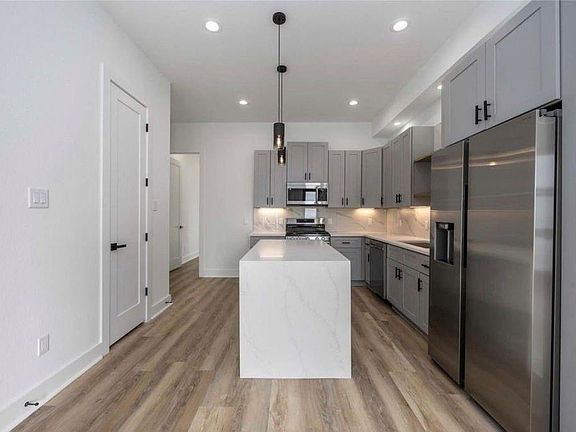 4th image of 7932 Boy St #A
