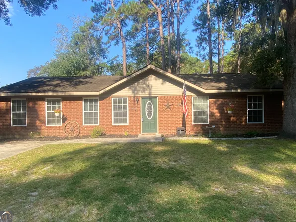 1091 Kelly Dr, Hinesville, GA 31313