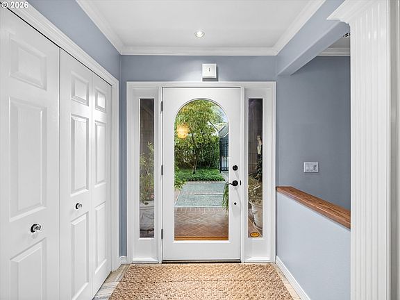 5th image of 16755 Graef Cir