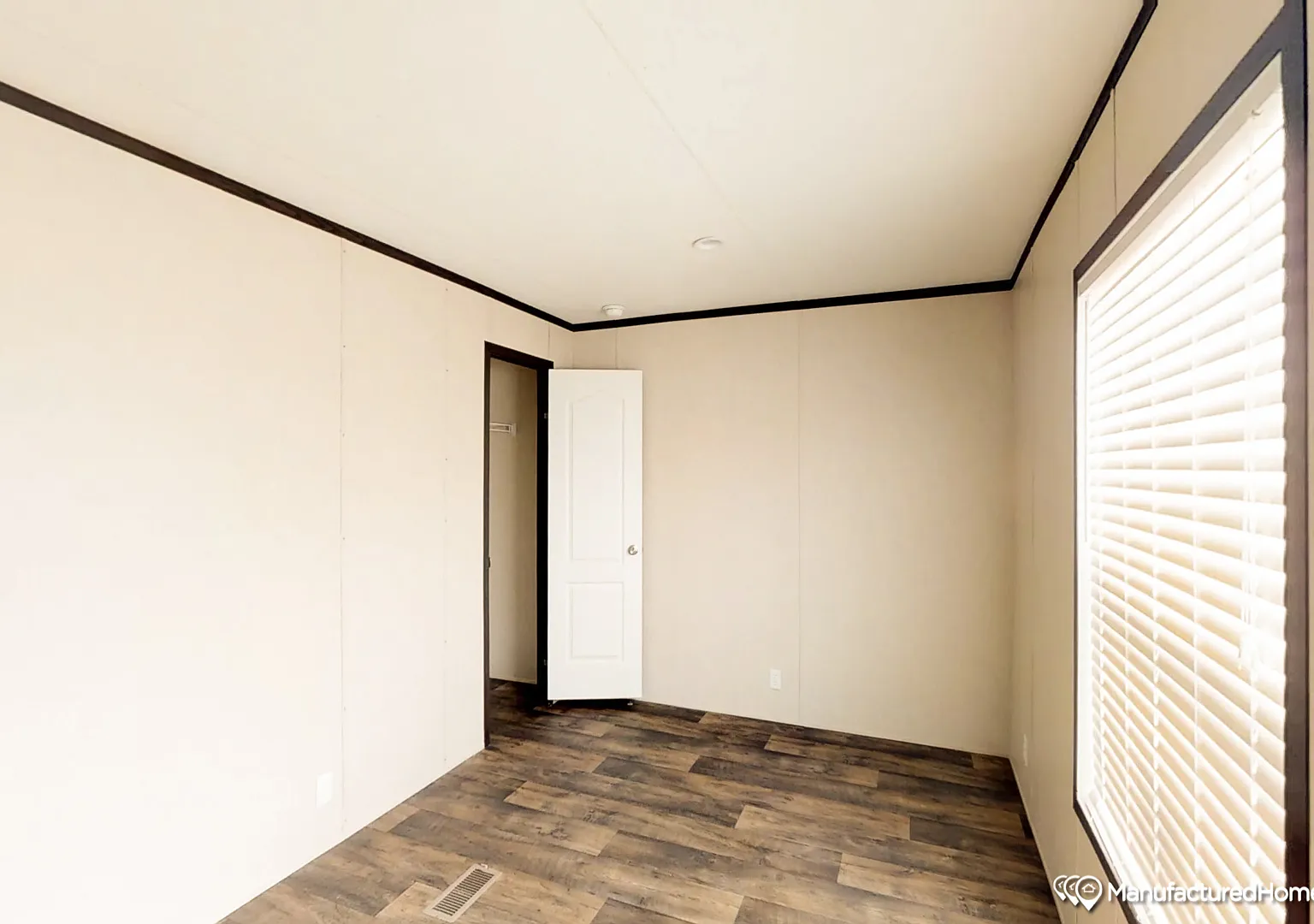 3 bed, 1080 sqft, $1,495 — Photo 2