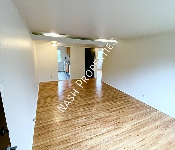 4334 McAdoo Ct #D — Photo 1