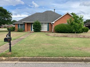 324 Old Forest Ct, Montgomery, AL 36117