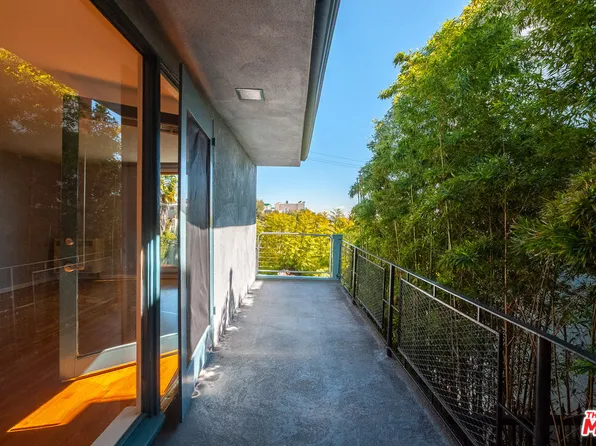 1155 N Clark St APT 1, West Hollywood, CA 90069