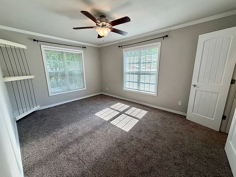 2120 Garner Ln — Photo 31
