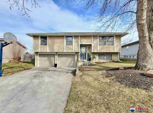 5324 S 39th St, Lincoln, NE 68516