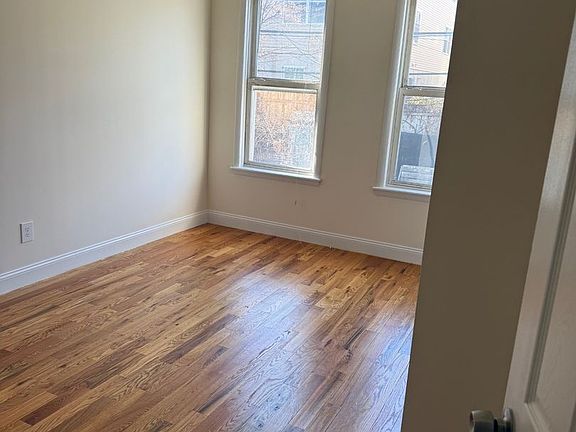 4th image of 165 N Oraton Pkwy #1