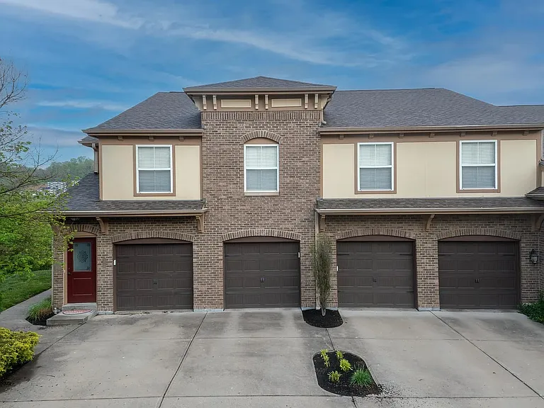 2223 Rolling Hills Dr — Photo 1