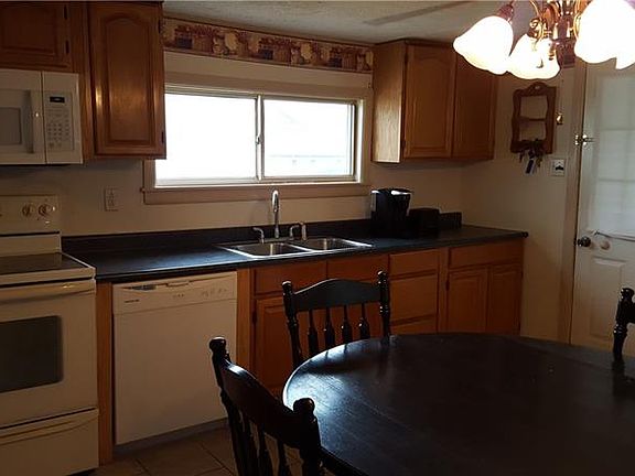 5th image of 203 Loyalhanna Ave