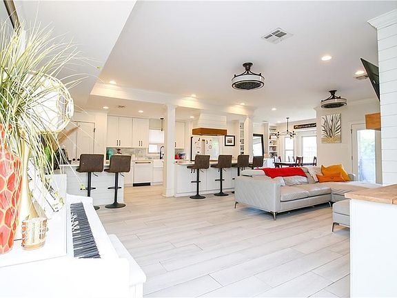 5th image of 7211 Oneil Dr