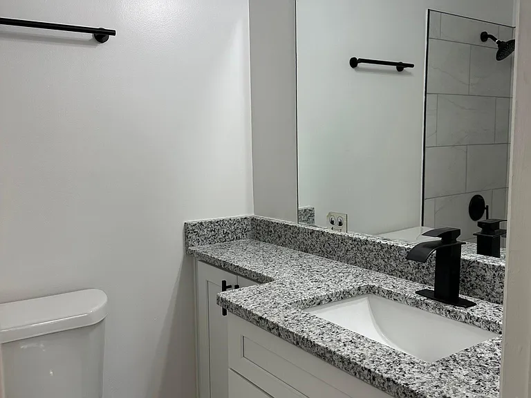6339 Holcomb Way #D — Photo 4