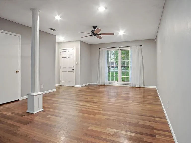 304 Judson Dr — Photo 2