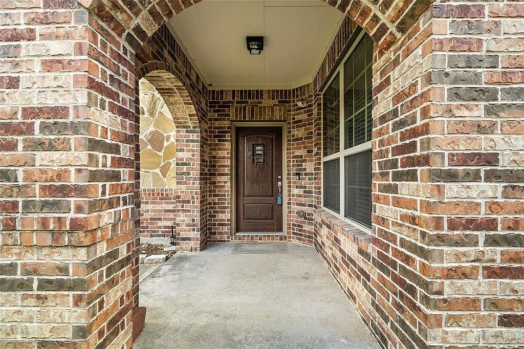 Entry - 3314 Halle Trace Ln