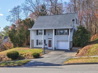 304 Saint Nicholas Ave, Worcester, MA 01606