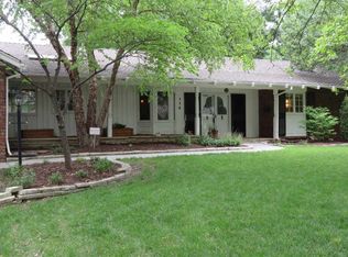 558 N Mission Rd, Wichita, KS 67206
