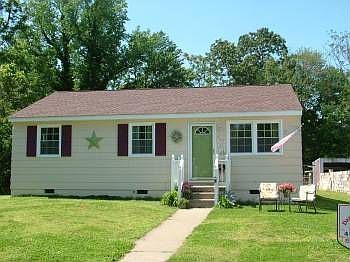 1st image of 326 Woodbine St