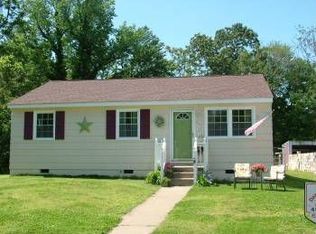 326 Woodbine St, Hopewell, VA 23860
