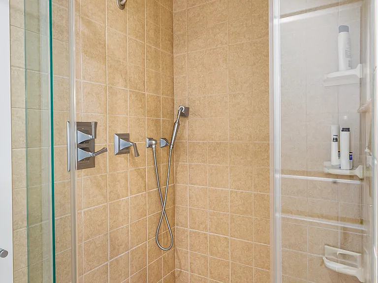 147 Waterfront St #402 — Photo 26
