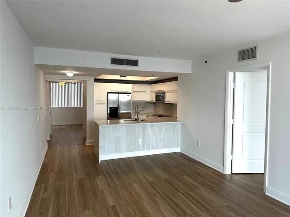 2681 N Flamingo Rd APT 505S, Fort Lauderdale, FL 33323