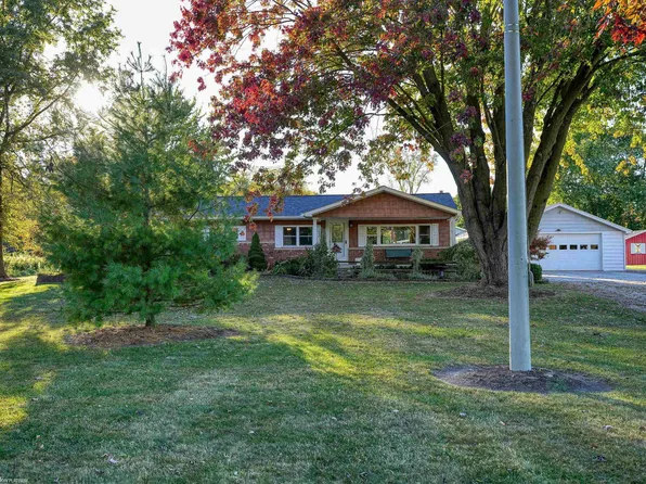 2626 Allington Rd, Saint Clair, MI 48079