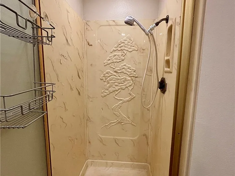 451 Medford Ct #102 — Photo 40