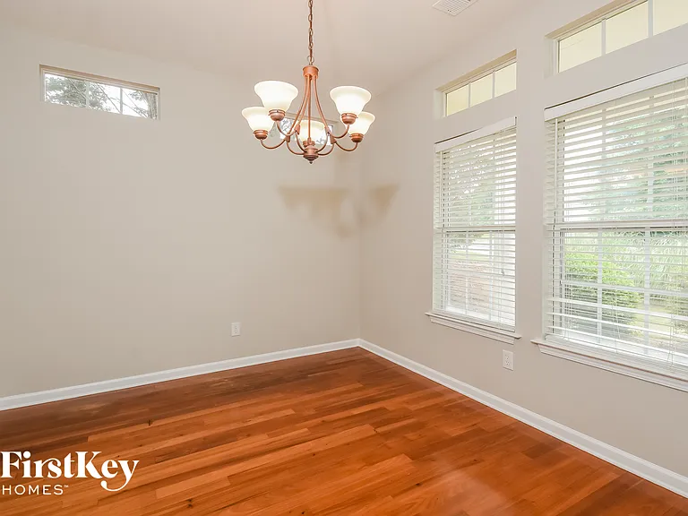 302 Pinehurst Way — Photo 6