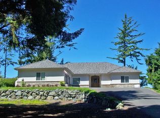 2129 W Beach Rd, Oak Harbor, WA 98277