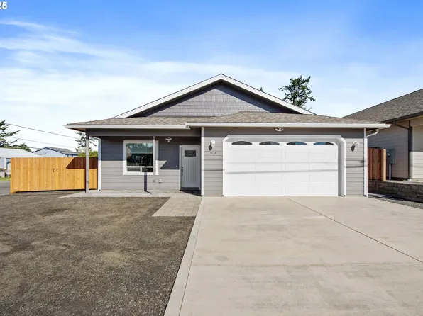 1520 Lakeshore Dr, Coos Bay, OR 97420