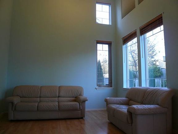 High ceiling dining room