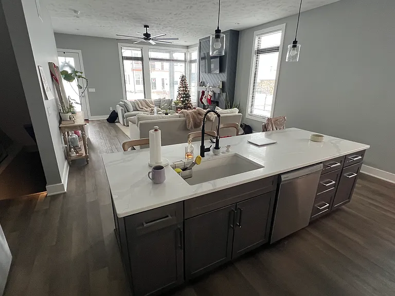 2038 Yandes St — Photo 5