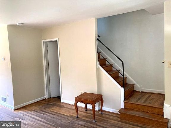 3rd image of 4935 38th Ave