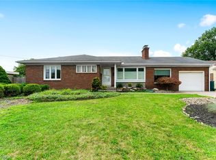 2860 Dade Ave, Youngstown, OH