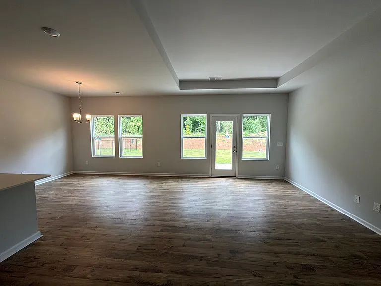 7024 Barbara Jean Ln — Photo 3