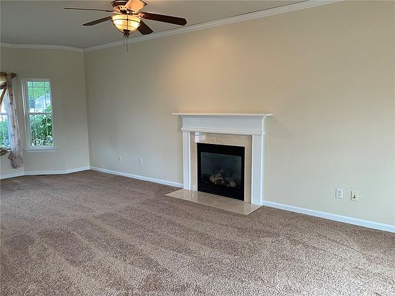 2nd image of 60 Bolton Trl