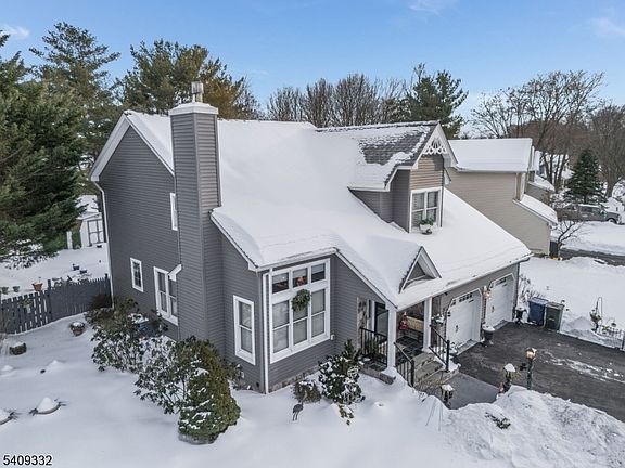 5th image of 7 Rachel Ct