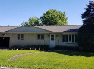 97 Clay Rd, Mertztown, PA 19539