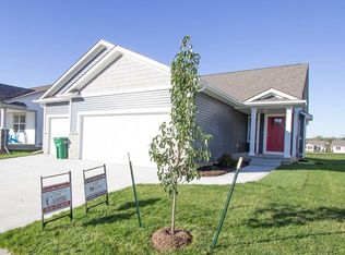 2820 SW Country Ln, Ankeny, IA 50023