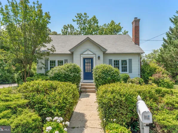 405 Prospect St, La Plata, MD 20646