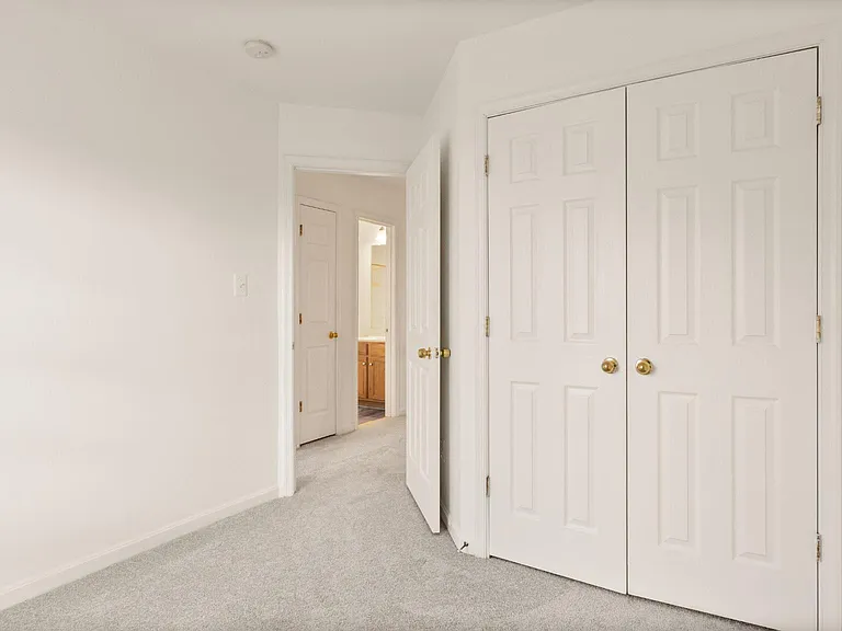 21753 Ladyslipper Sq — Photo 48