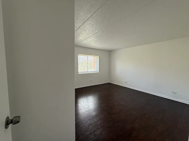 3220 Sanders Rd #3B — Photo 6
