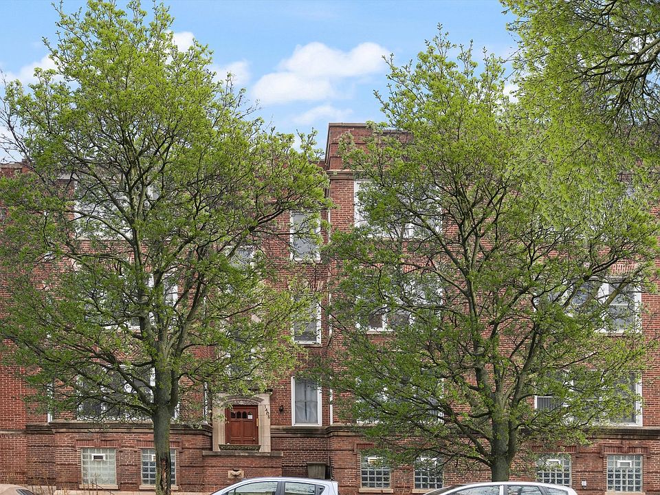 1st image of 1408 W Argyle St APT 2E