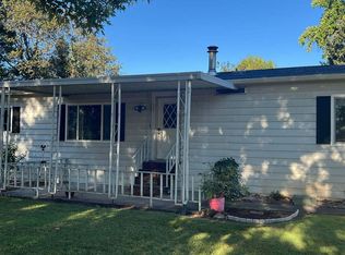 5277 Table Rock Rd, Central Point, OR 97502