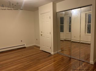 14 Hull St APT 3, Boston, MA 02113