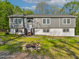 125 Larch Dr, Milford, PA 18337