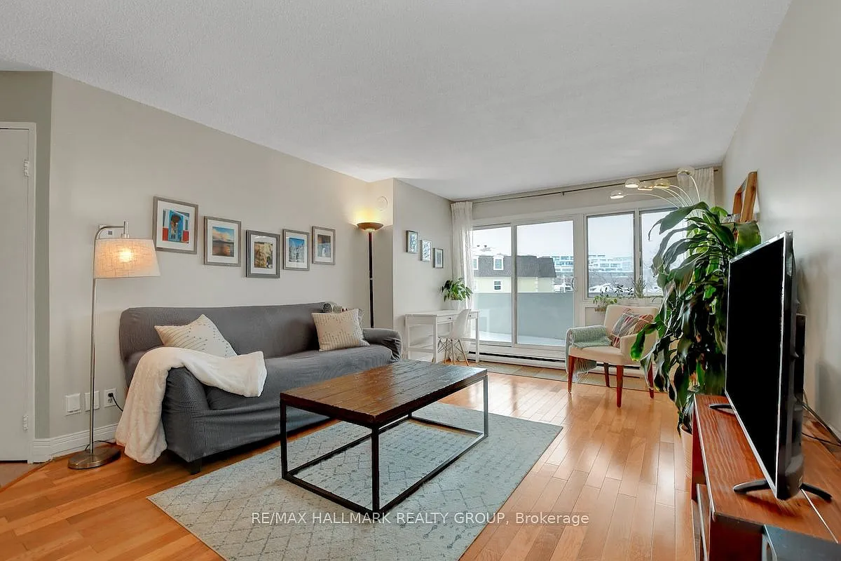 40 Landry St — Photo 2