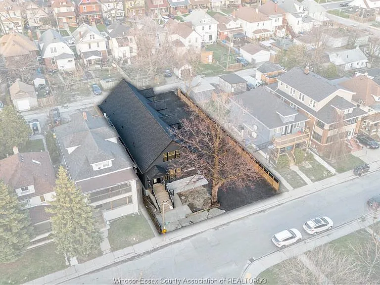702 Pierre Ave #4 — Photo 16