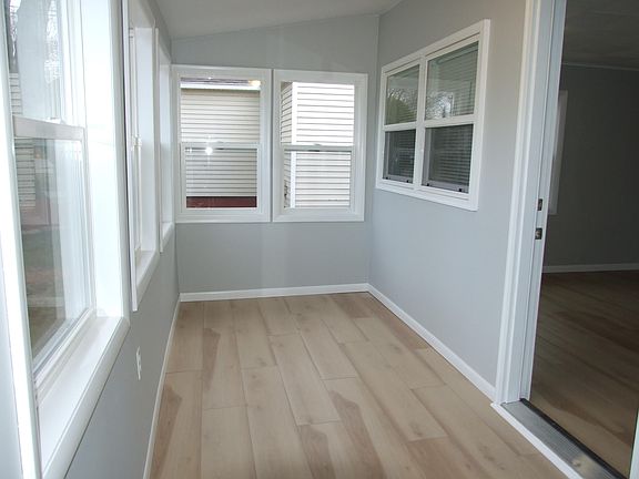 4th image of 2343 Norman Ave