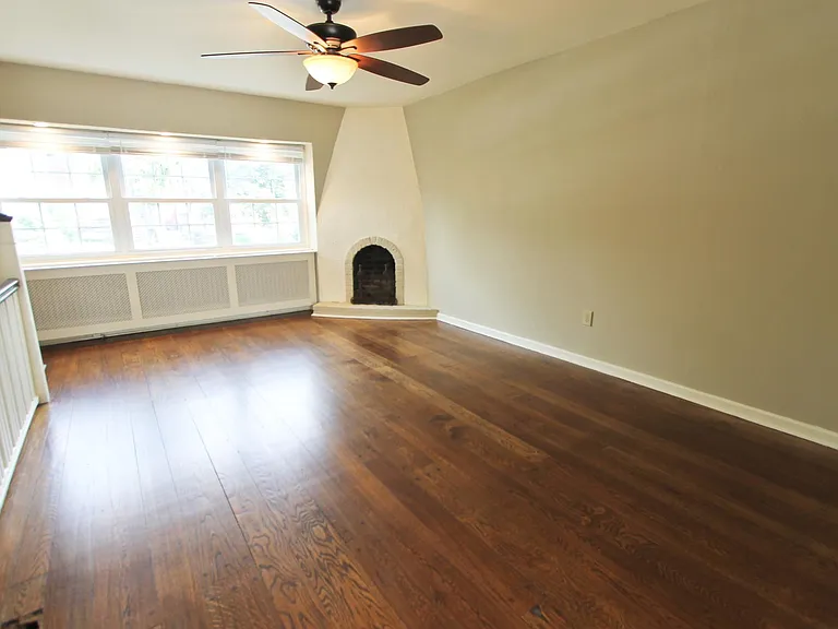 346 E Meehan Ave — Photo 7